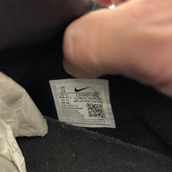 LeBron 2020 Nike React, Low Ankle, Athletic, Basketball, Fan collectable Size 13 - Picture 15 of 15